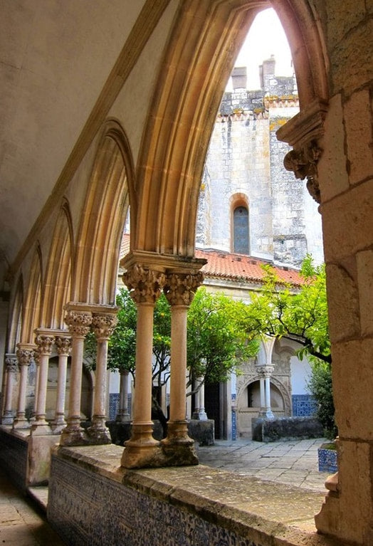 Footsteps Of Templarios - Sintra & Tomar