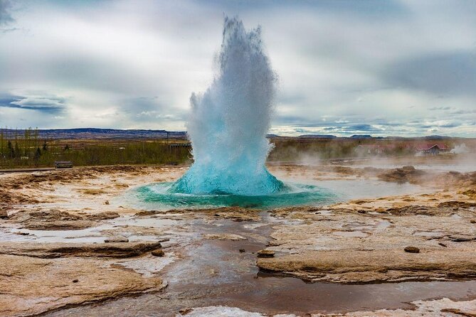 Idyllic Iceland: Overland Pre- or Post-cruise Program