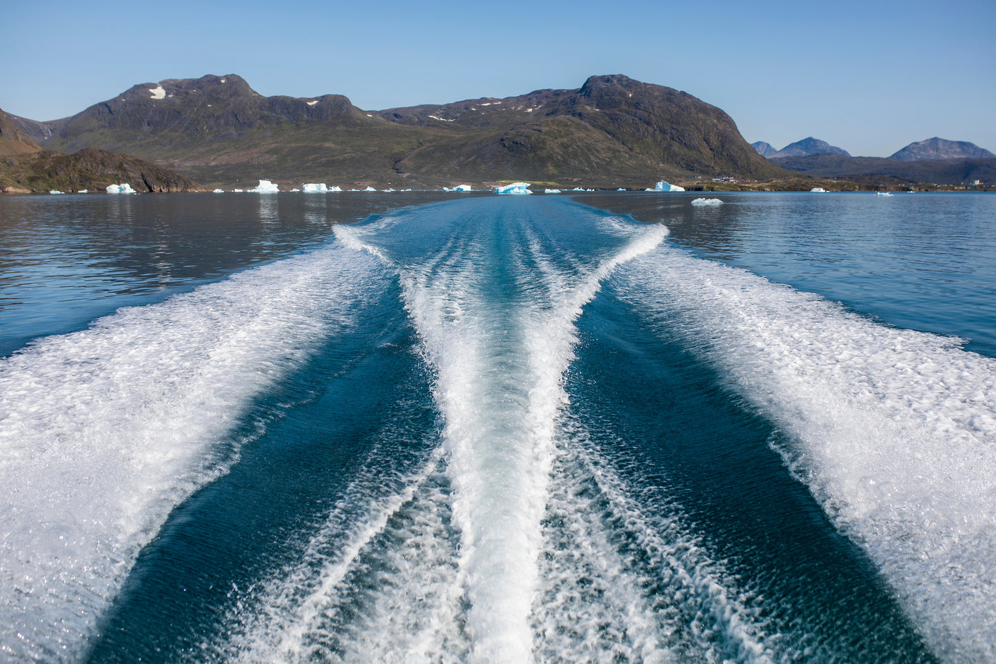 In Search of Icebergs by Boat