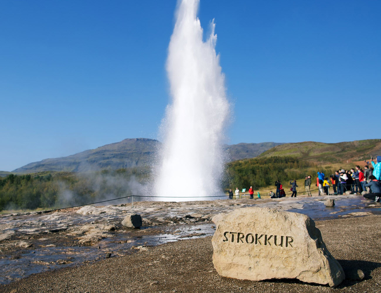 Idyllic Iceland: Overland Pre- or Post-cruise Program